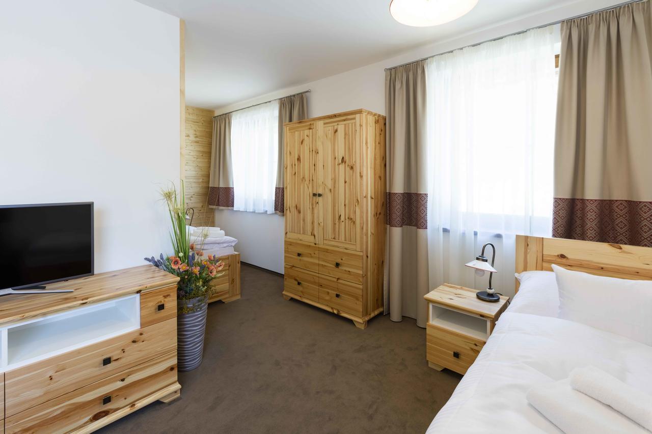 Rezort Gothal Apartmany A Penziony 도노발리 외부 사진