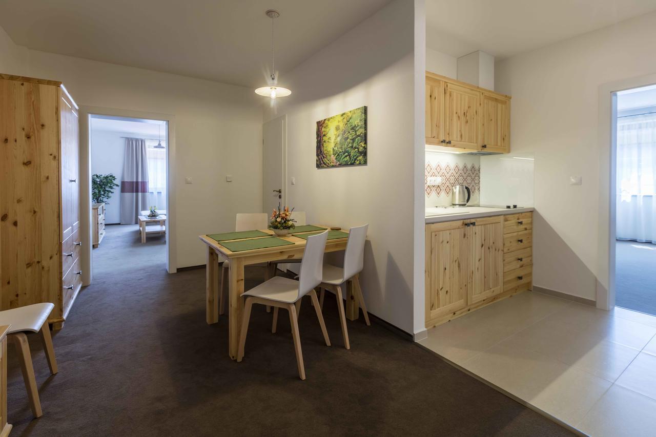 Rezort Gothal Apartmany A Penziony 도노발리 외부 사진